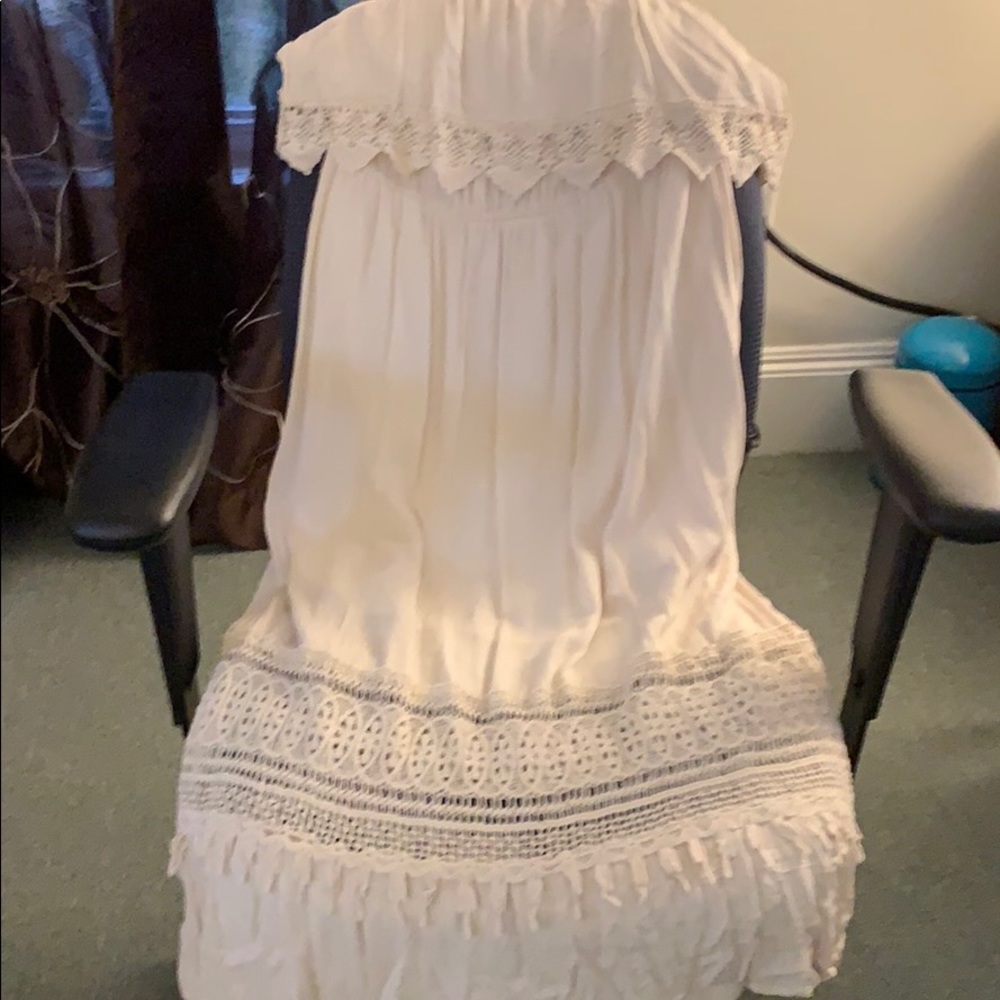 Strapless dress with lace accents